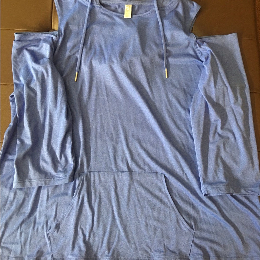 Avenue cold shoulder hoodie